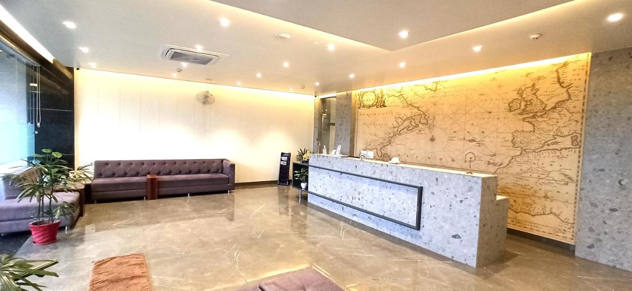 Hotel Marine House Agra  Exterior photo